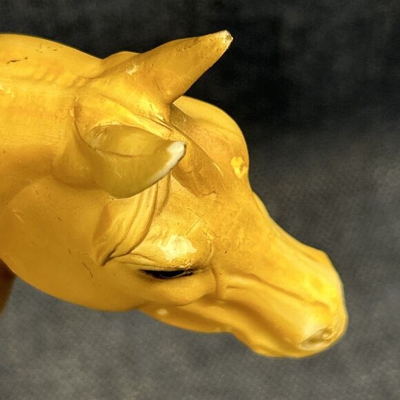 Blue Ribbon Ranch Quarter Horse Dapple Palomino Blue Box 9.5” - Picture 12 of 16